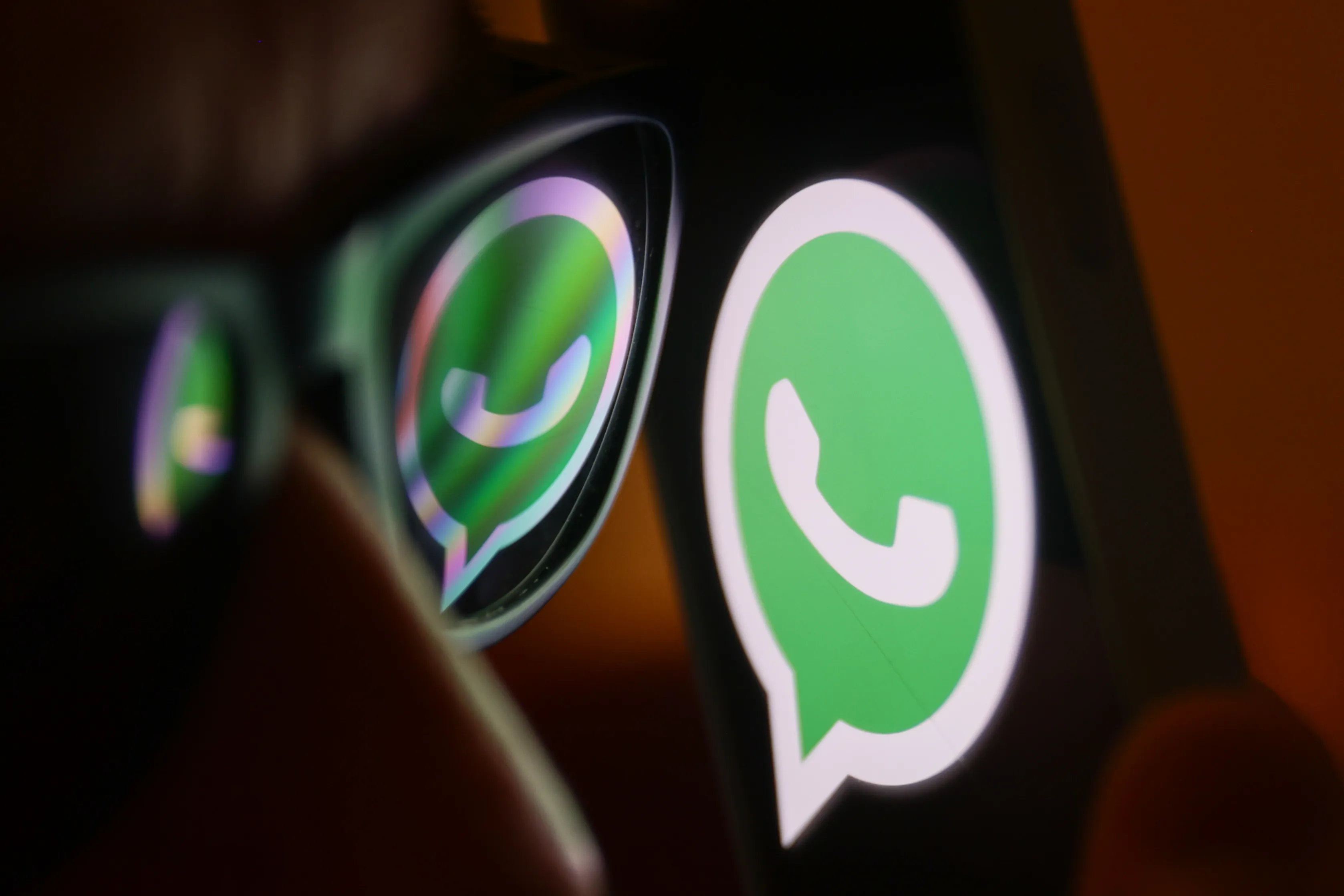 Can active WhatsApp accounts filtered by Digital Planet be uploaded to overseas online customer service systems?